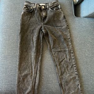 MNG mom style jeans. Black. Size 2